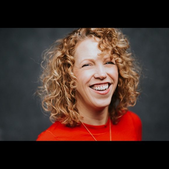 Meet your Posher, Sigrid - Picture 1 of 1